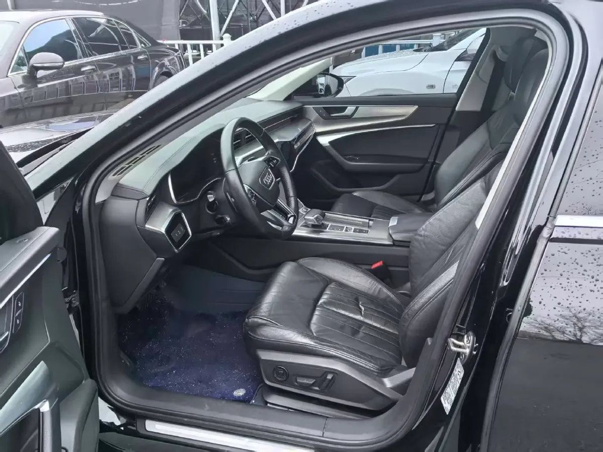 2020 Audi A6L 2.0T 190HP L4 7DCT,autocango,china used car exporter,china ev exporter,chinese used car exporter,chinese used ev exporter