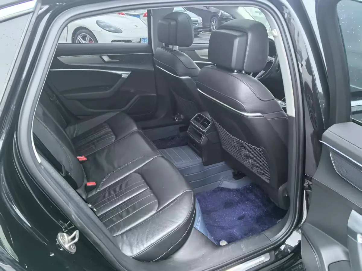 2020 Audi A6L 2.0T 190HP L4 7DCT,autocango,china used car exporter,china ev exporter,chinese used car exporter,chinese used ev exporter