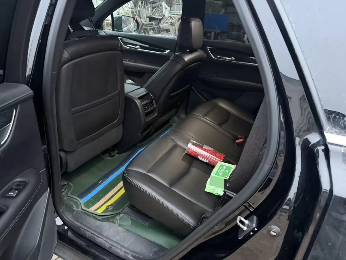 2021 Cadillac XT5 2.0T 237HP L4 9AT,autocango,china used car exporter,china ev exporter,chinese used car exporter,chinese used ev exporter