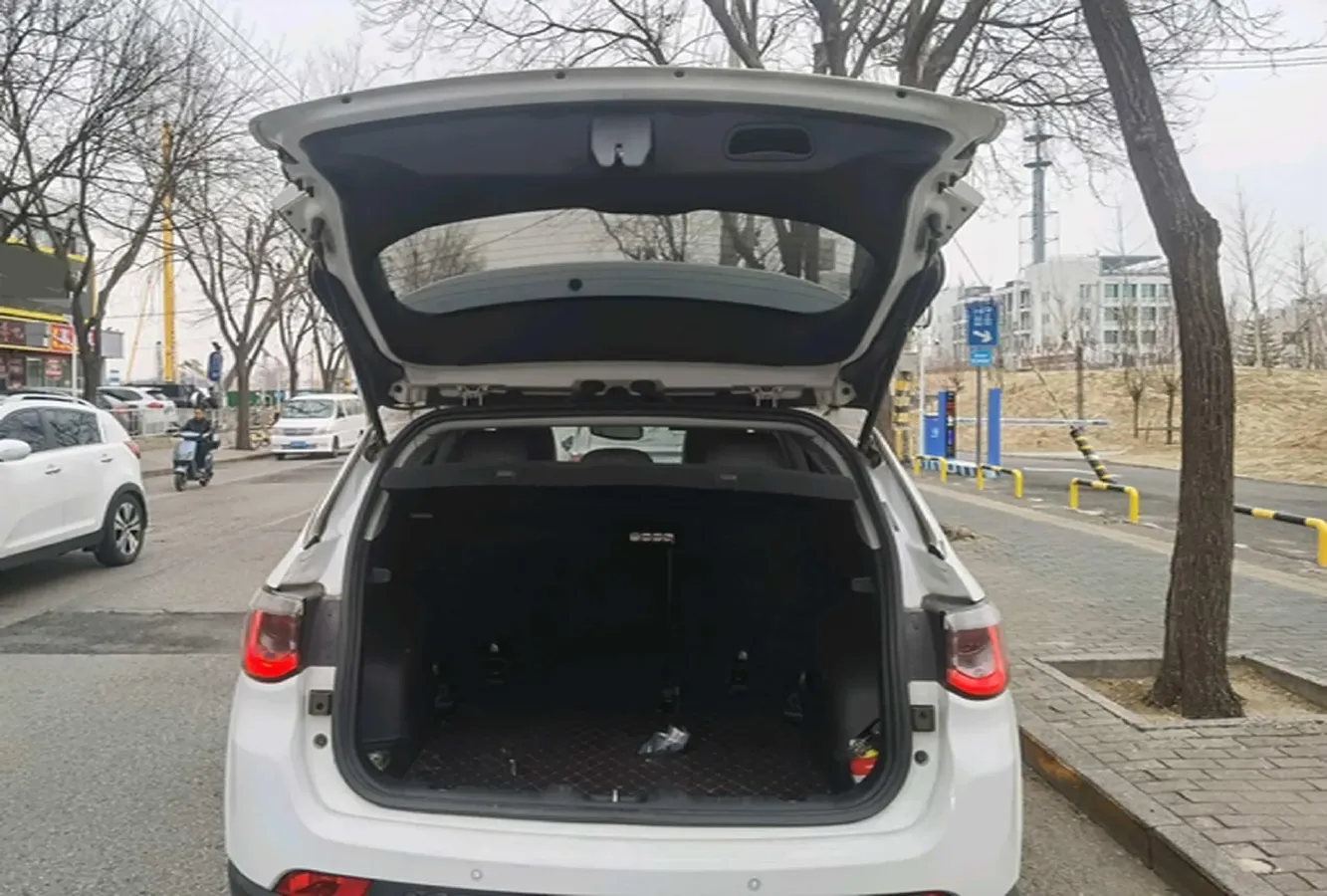 2017 Jeep Compass 1.4T 165HP L4 7DCT,autocango,china used car exporter,china ev exporter,chinese used car exporter,chinese used ev exporter