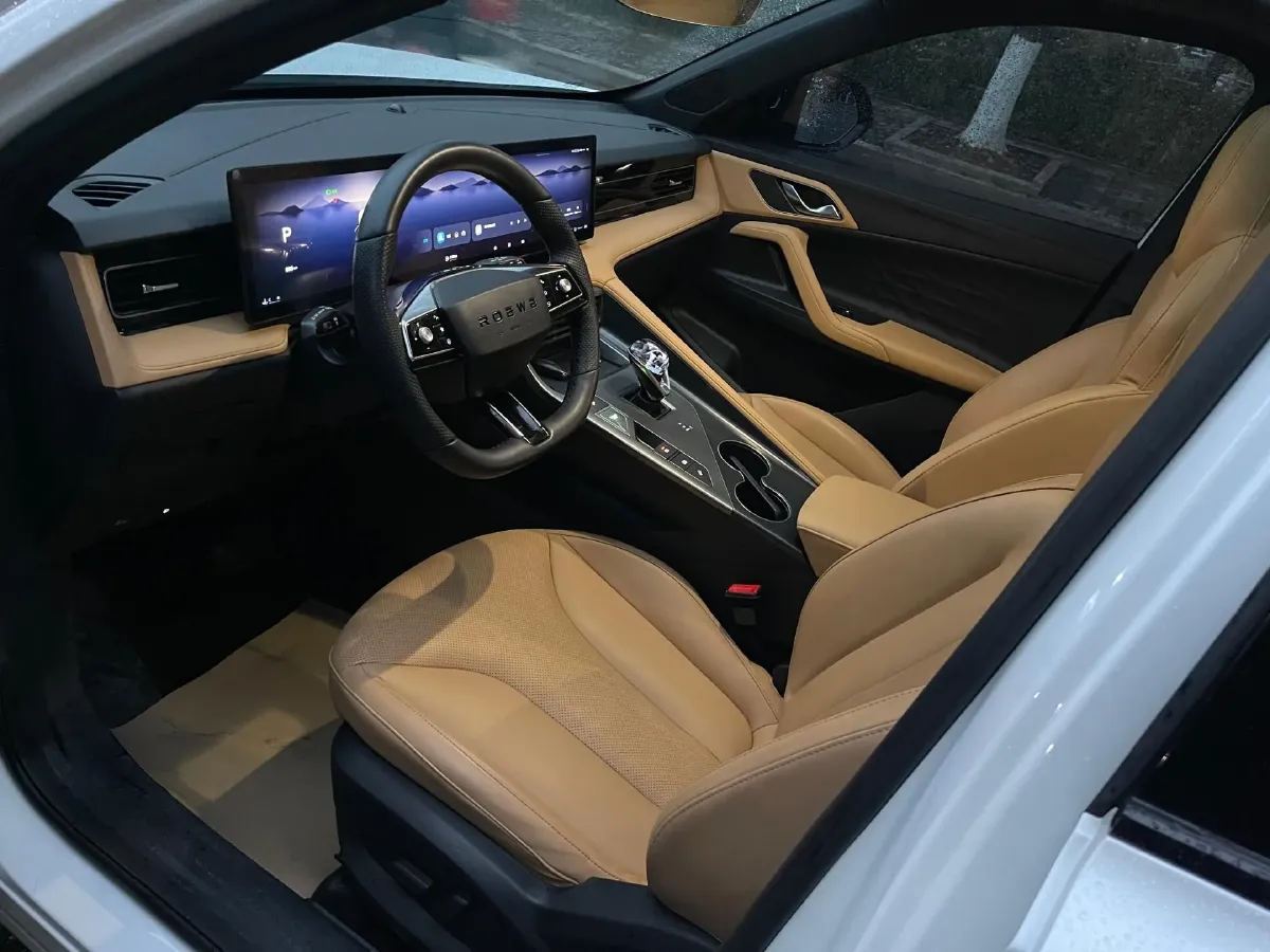 2023 Roewe RX5 1.5T 188HP L4 7DCT,autocango,china used car exporter,china ev exporter,chinese used car exporter,chinese used ev exporter