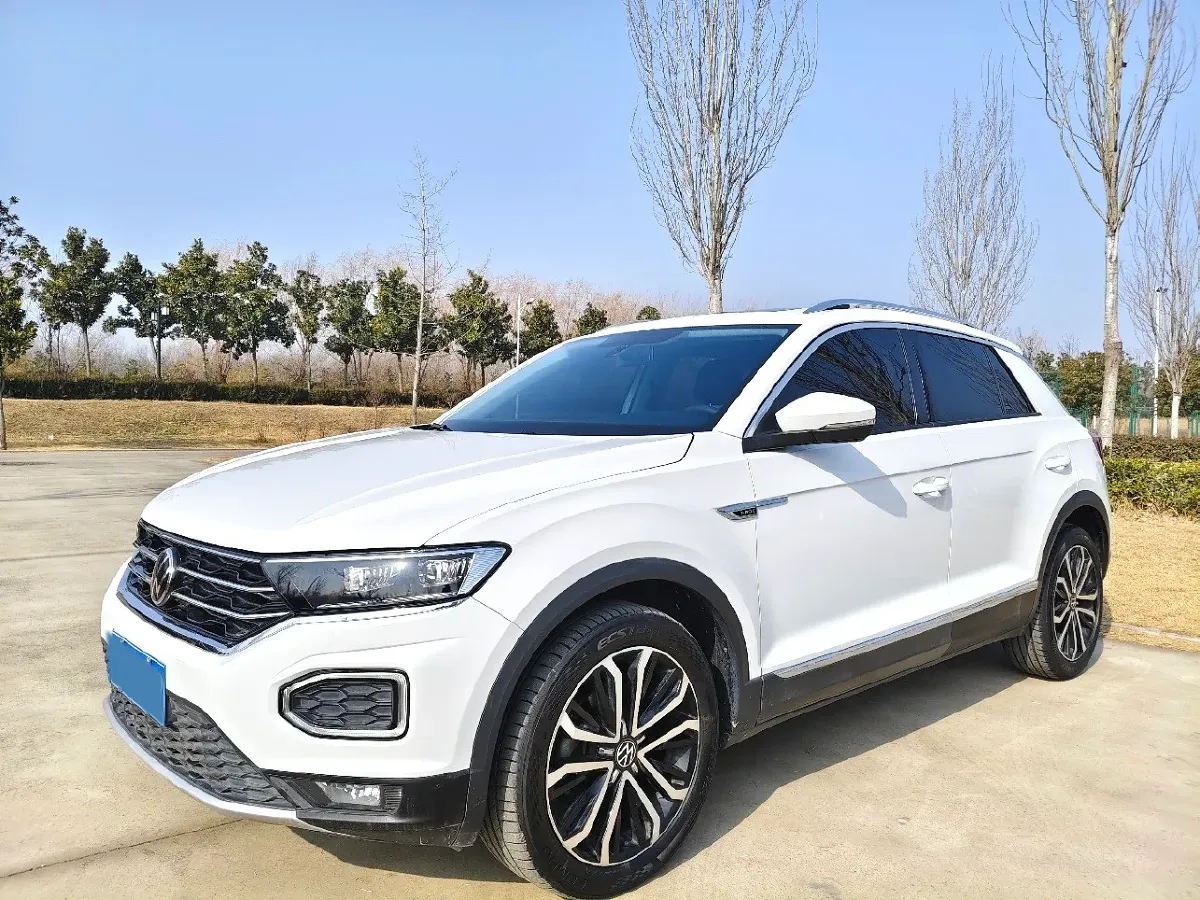 2022 Volkswagen T-Roc 1.4T 150HP L4 7DCT,autocango,china used car exporter,china ev exporter,chinese used car exporter,chinese used ev exporter