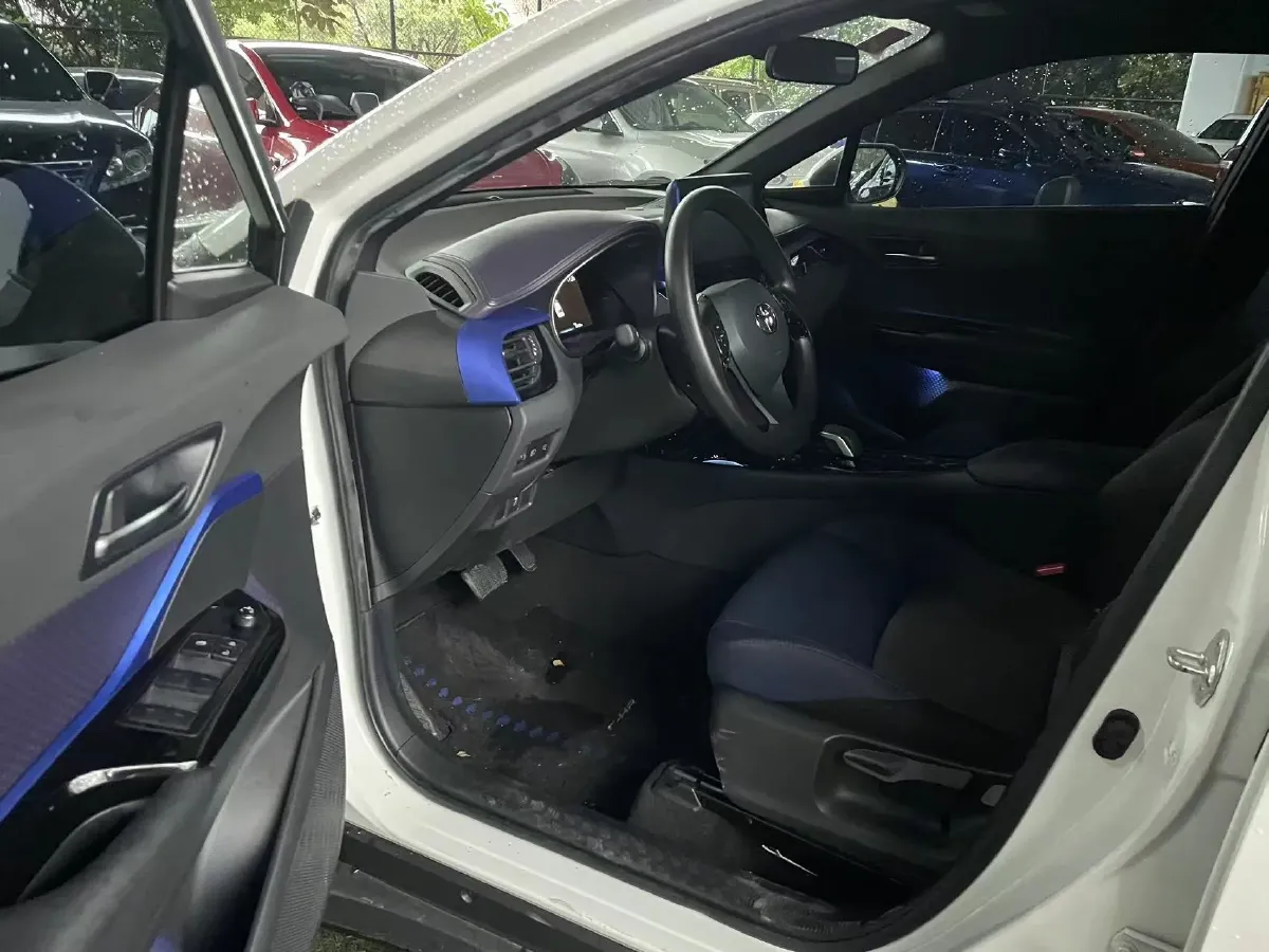 2020 Toyota C-HR EV BEV 54.3KWH,autocango,china used car exporter,china ev exporter,chinese used car exporter,chinese used ev exporter