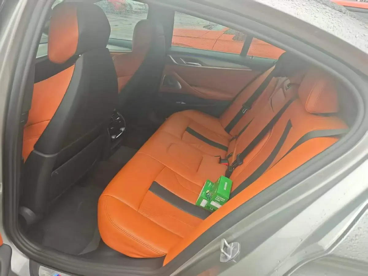 2021 BMW M5 4.4T 600HP V8 8AT,autocango,china used car exporter,china ev exporter,chinese used car exporter,chinese used ev exporter