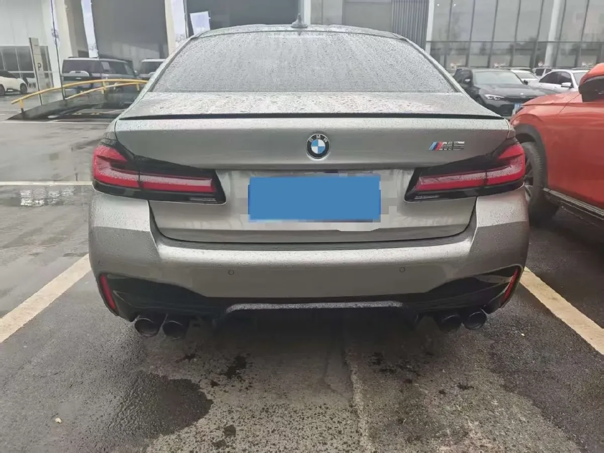 2021 BMW M5 4.4T 600HP V8 8AT,autocango,china used car exporter,china ev exporter,chinese used car exporter,chinese used ev exporter