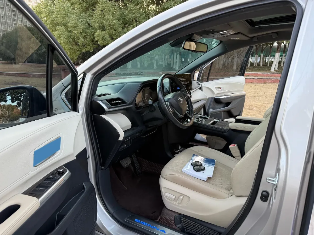 2021 Toyota Sienna 2.5L 192HP L4 E-CVT Hybrid,autocango,china used car exporter,china ev exporter,chinese used car exporter,chinese used ev exporter