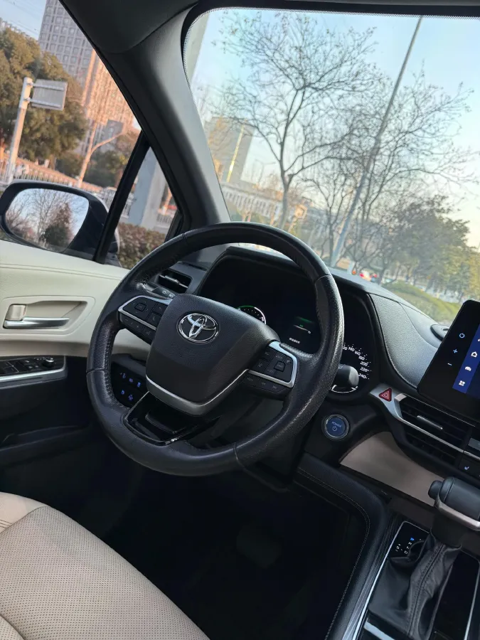 2021 Toyota Sienna 2.5L 192HP L4 E-CVT Hybrid,autocango,china used car exporter,china ev exporter,chinese used car exporter,chinese used ev exporter