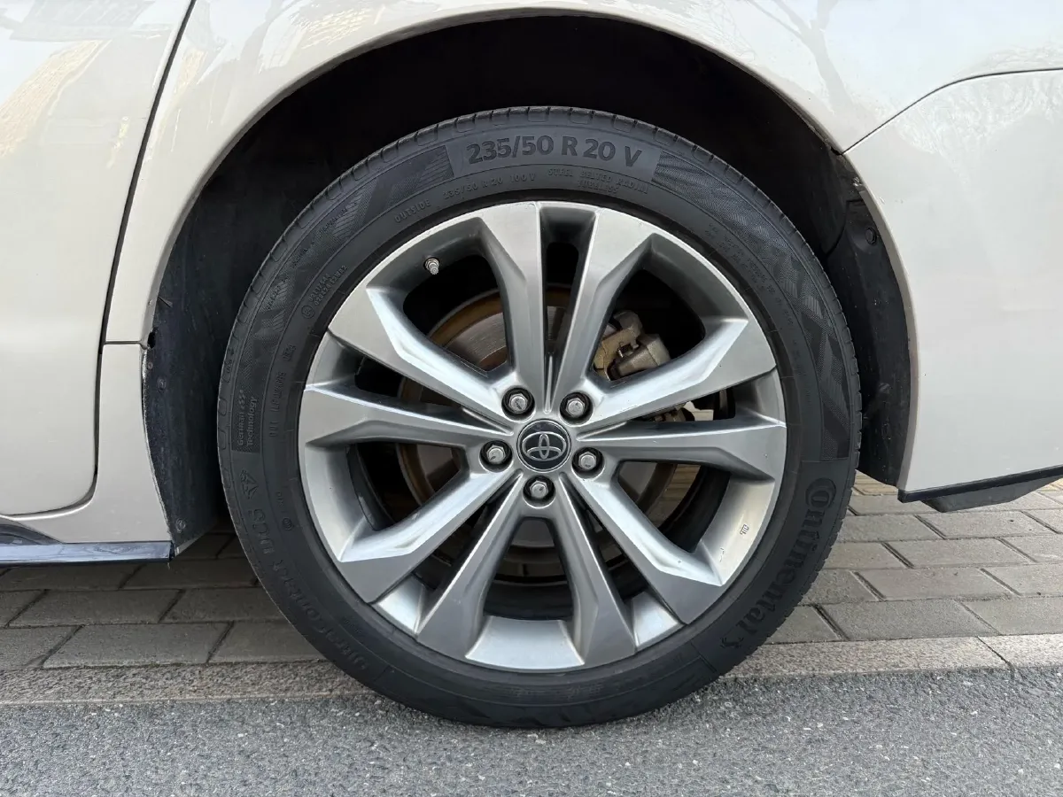 2021 Toyota Sienna 2.5L 192HP L4 E-CVT Hybrid,autocango,china used car exporter,china ev exporter,chinese used car exporter,chinese used ev exporter