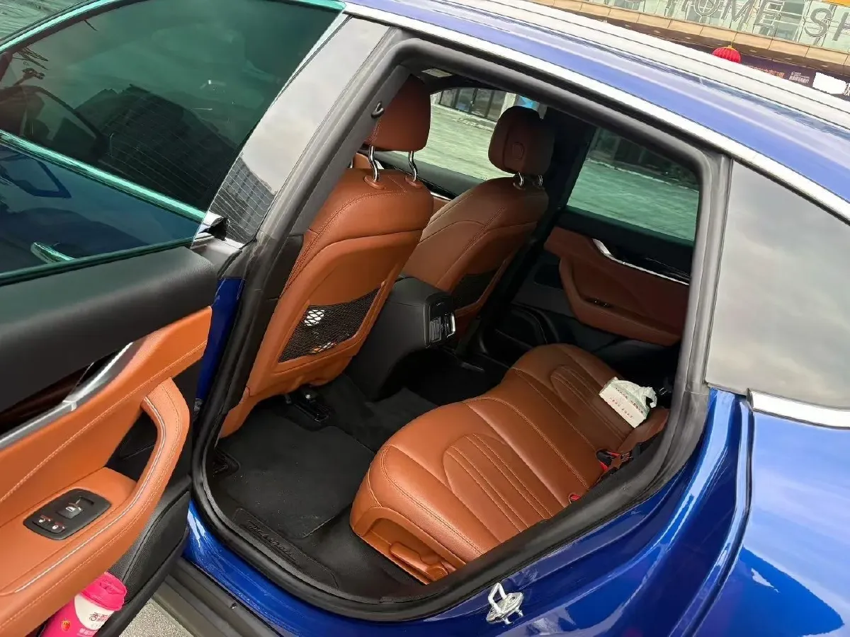 2018 Maserati Levante 3.0T 350HP V6 8AT,autocango,china used car exporter,china ev exporter,chinese used car exporter,chinese used ev exporter