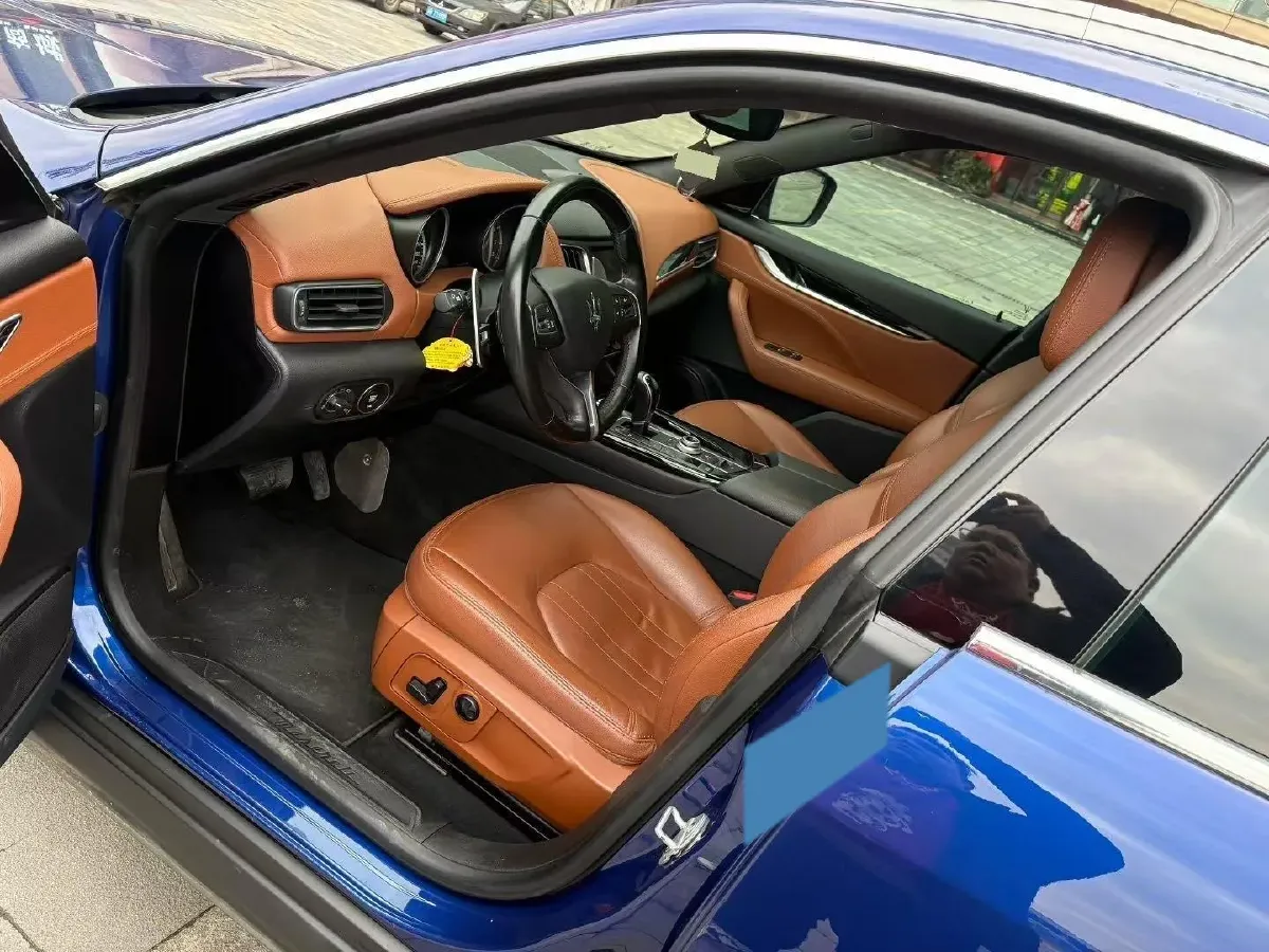 2018 Maserati Levante 3.0T 350HP V6 8AT,autocango,china used car exporter,china ev exporter,chinese used car exporter,chinese used ev exporter