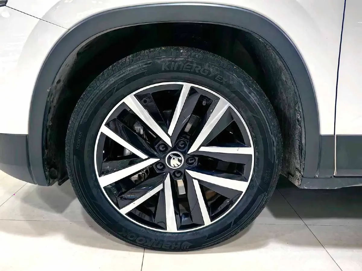 2022 Skoda Kamiq 1.5L 112HP L4 6AT,autocango,china used car exporter,china ev exporter,chinese used car exporter,chinese used ev exporter