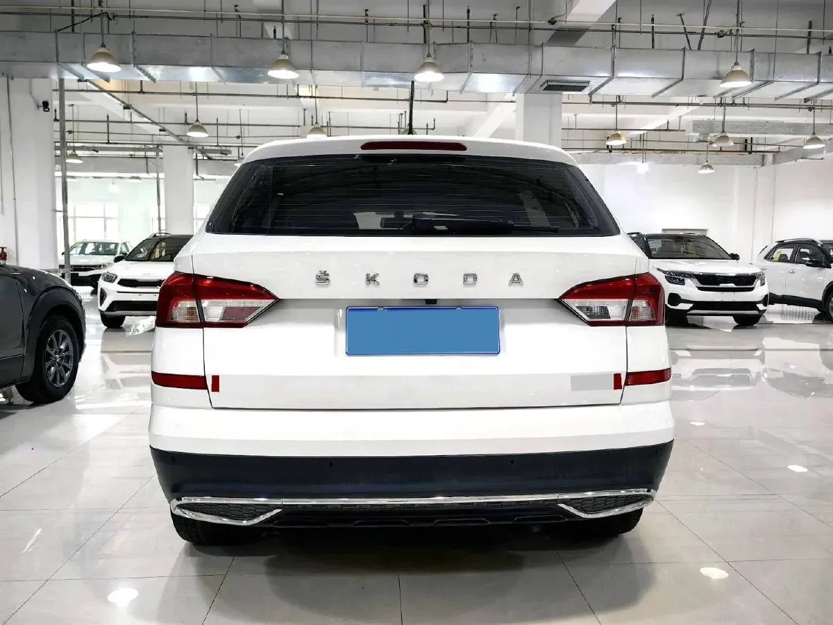 2022 Skoda Kamiq 1.5L 112HP L4 6AT,autocango,china used car exporter,china ev exporter,chinese used car exporter,chinese used ev exporter
