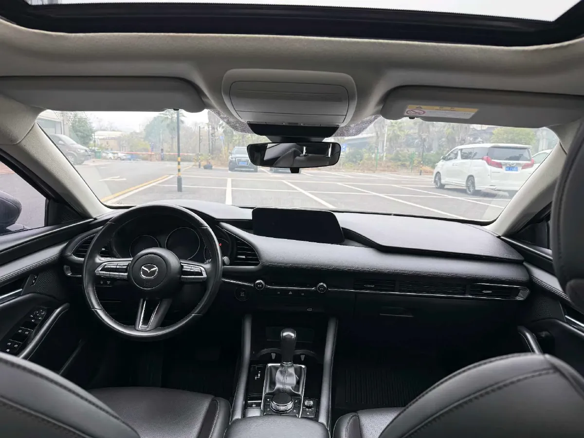 2022 Mazda 3 Axela 2.0L 158HP L4 6AT,autocango,china used car exporter,china ev exporter,chinese used car exporter,chinese used ev exporter