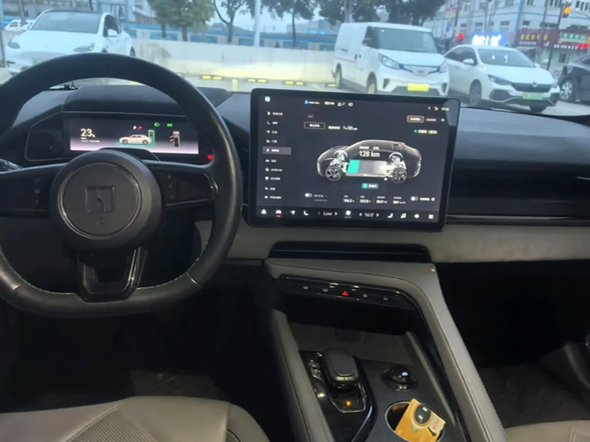 2023 Zeekr 001 BEV 86KWH,autocango,china used car exporter,china ev exporter,chinese used car exporter,chinese used ev exporter