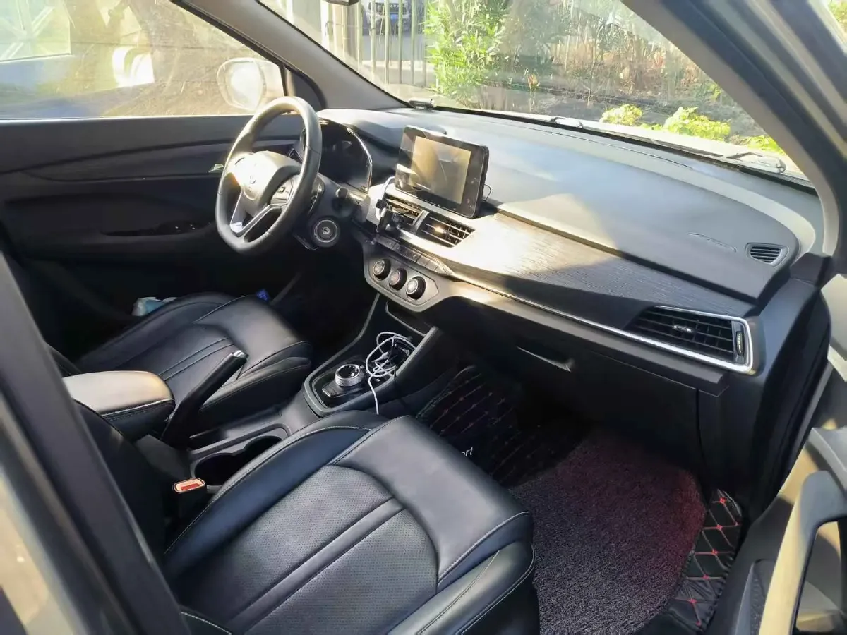 2018 BaoJun 360 1.5L 112HP L4 6MT,autocango,china used car exporter,china ev exporter,chinese used car exporter,chinese used ev exporter