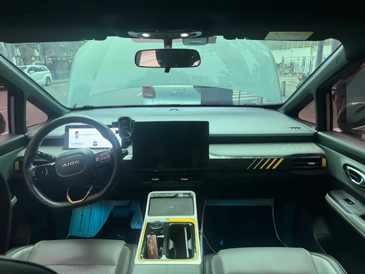 2022 Geely Okavango 1.8T 184HP L4 7DCT,autocango,china used car exporter,china ev exporter,chinese used car exporter,chinese used ev exporter