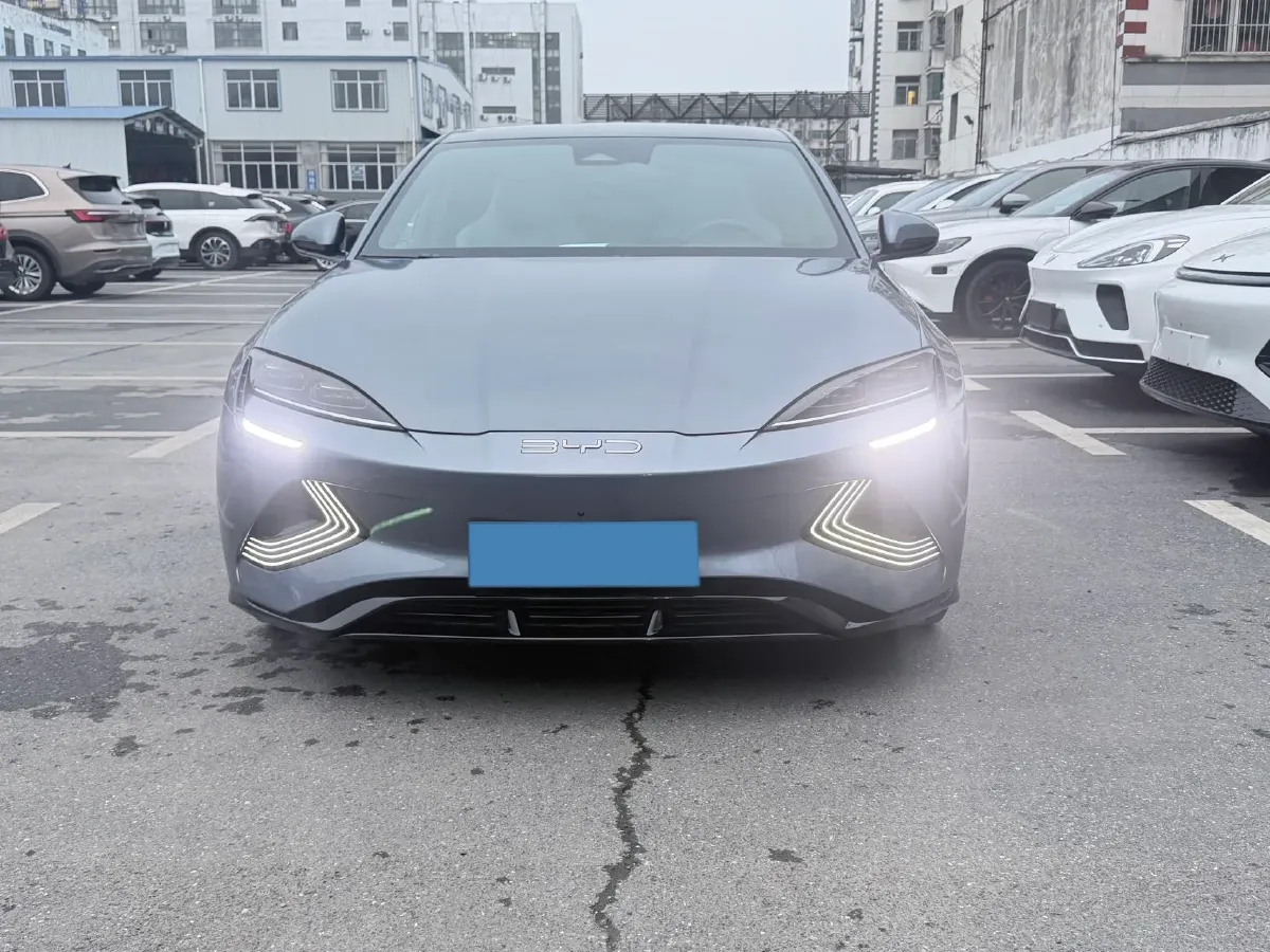 2022 AITO AITO M5 Range Extended 125HP REEV 40KWH,autocango,china used car exporter,china ev exporter,chinese used car exporter,chinese used ev exporter