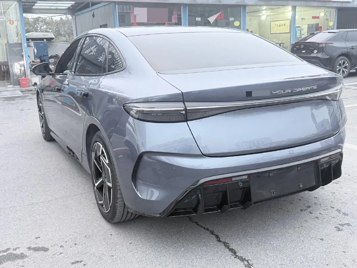 2022 AITO AITO M5 Range Extended 125HP REEV 40KWH,autocango,china used car exporter,china ev exporter,chinese used car exporter,chinese used ev exporter