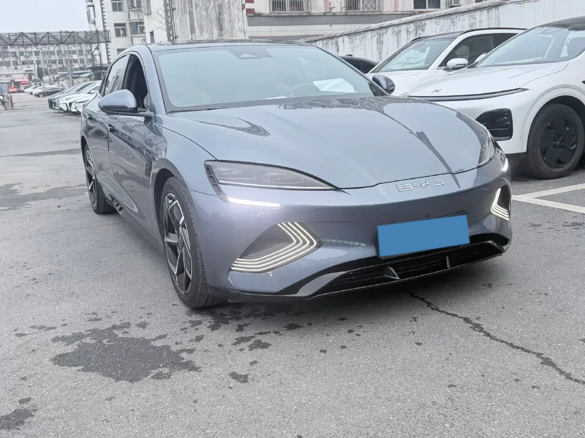 2022 AITO AITO M5 Range Extended 125HP REEV 40KWH,autocango,china used car exporter,china ev exporter,chinese used car exporter,chinese used ev exporter