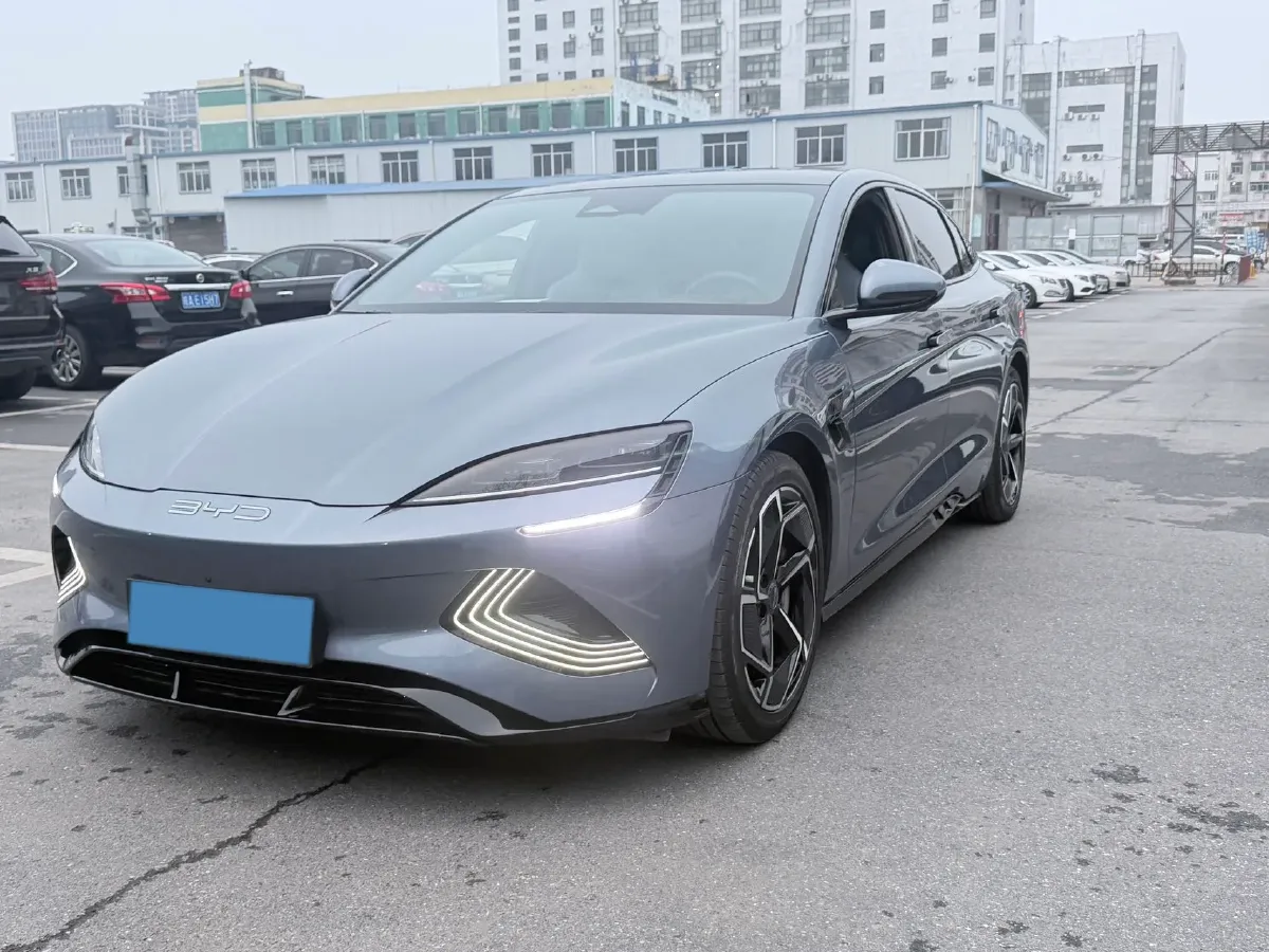 2022 AITO AITO M5 Range Extended 125HP REEV 40KWH,autocango,china used car exporter,china ev exporter,chinese used car exporter,chinese used ev exporter