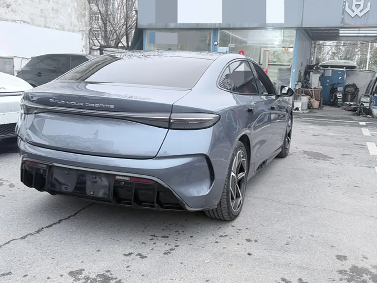 2022 AITO AITO M5 Range Extended 125HP REEV 40KWH,autocango,china used car exporter,china ev exporter,chinese used car exporter,chinese used ev exporter