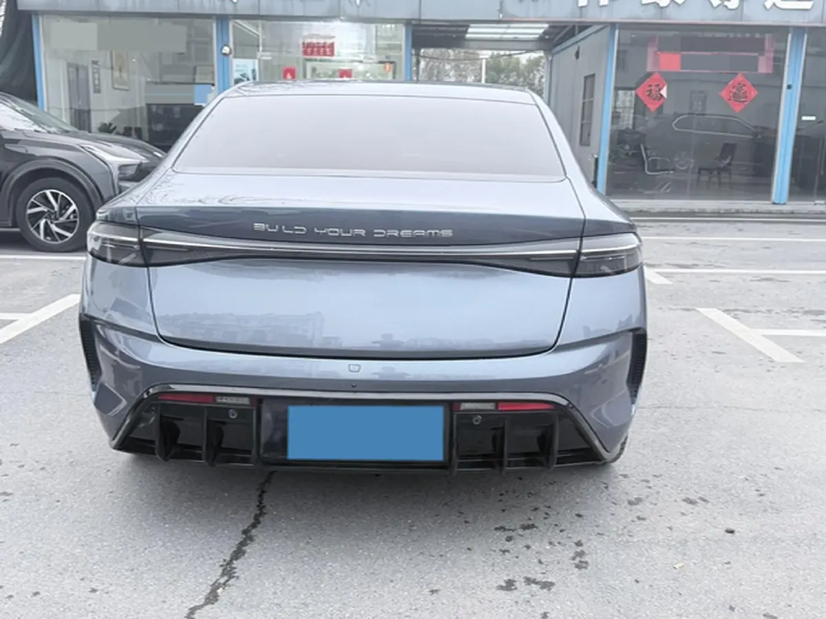 2022 AITO AITO M5 Range Extended 125HP REEV 40KWH,autocango,china used car exporter,china ev exporter,chinese used car exporter,chinese used ev exporter