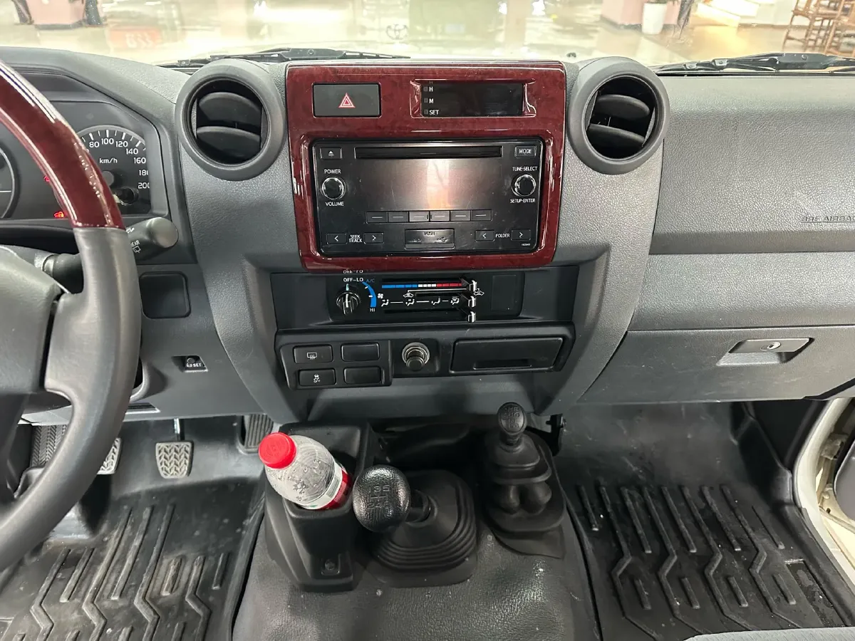 2020 Chevrolet Monza 1.0T 125HP L3 6MT,autocango,china used car exporter,china ev exporter,chinese used car exporter,chinese used ev exporter