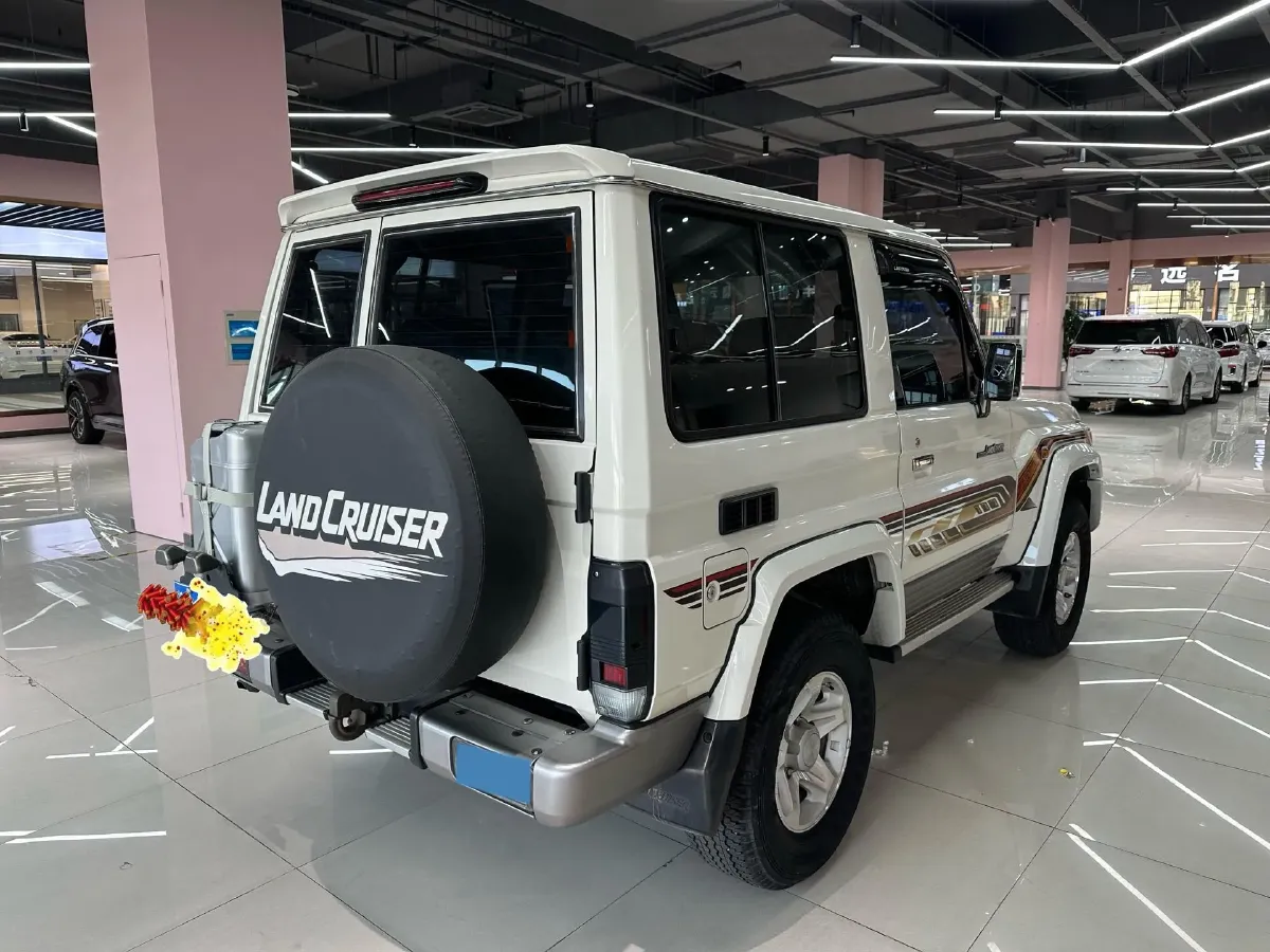 2020 Chevrolet Monza 1.0T 125HP L3 6MT,autocango,china used car exporter,china ev exporter,chinese used car exporter,chinese used ev exporter