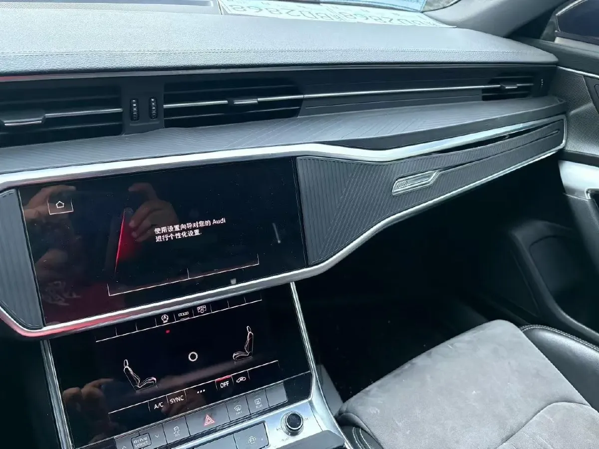 2022 Audi A6L 2.0T 190HP L4 7DCT,autocango,china used car exporter,china ev exporter,chinese used car exporter,chinese used ev exporter