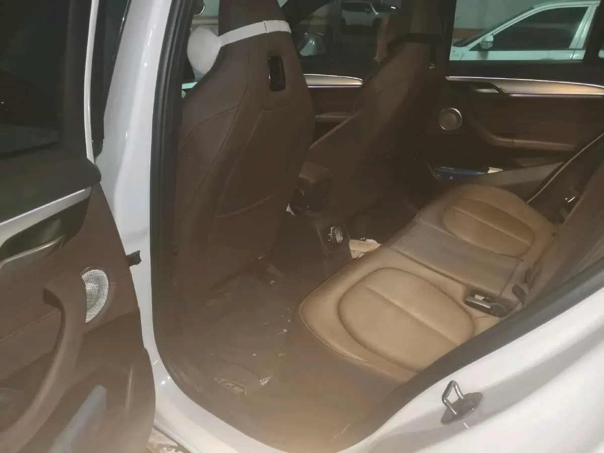 2021 BMW X2 2.0T 192HP L4 8AT,autocango,china used car exporter,china ev exporter,chinese used car exporter,chinese used ev exporter