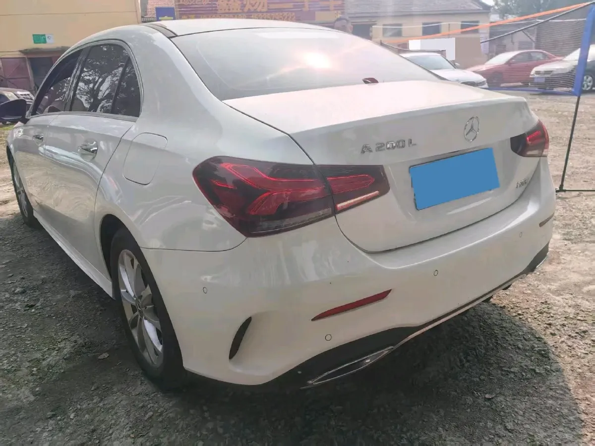 2022 Mercedes-Benz A Class 1.3T 163HP L4 7DCT,autocango,china used car exporter,china ev exporter,chinese used car exporter,chinese used ev exporter