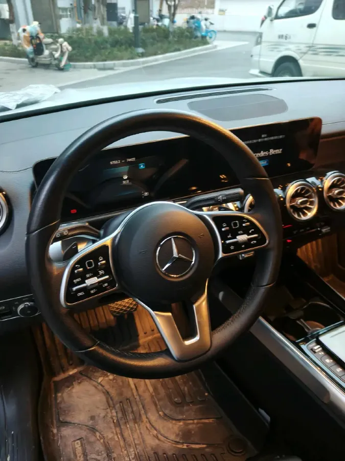 2020 Mercedes-Benz GLB Class 1.3T 163HP L4 7DCT,autocango,china used car exporter,china ev exporter,chinese used car exporter,chinese used ev exporter