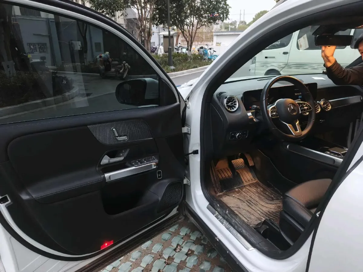 2020 Mercedes-Benz GLB Class 1.3T 163HP L4 7DCT,autocango,china used car exporter,china ev exporter,chinese used car exporter,chinese used ev exporter