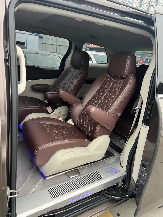 2021 Buick GL8 2.0T 237HP L4 9AT,autocango,china used car exporter,china ev exporter,chinese used car exporter,chinese used ev exporter