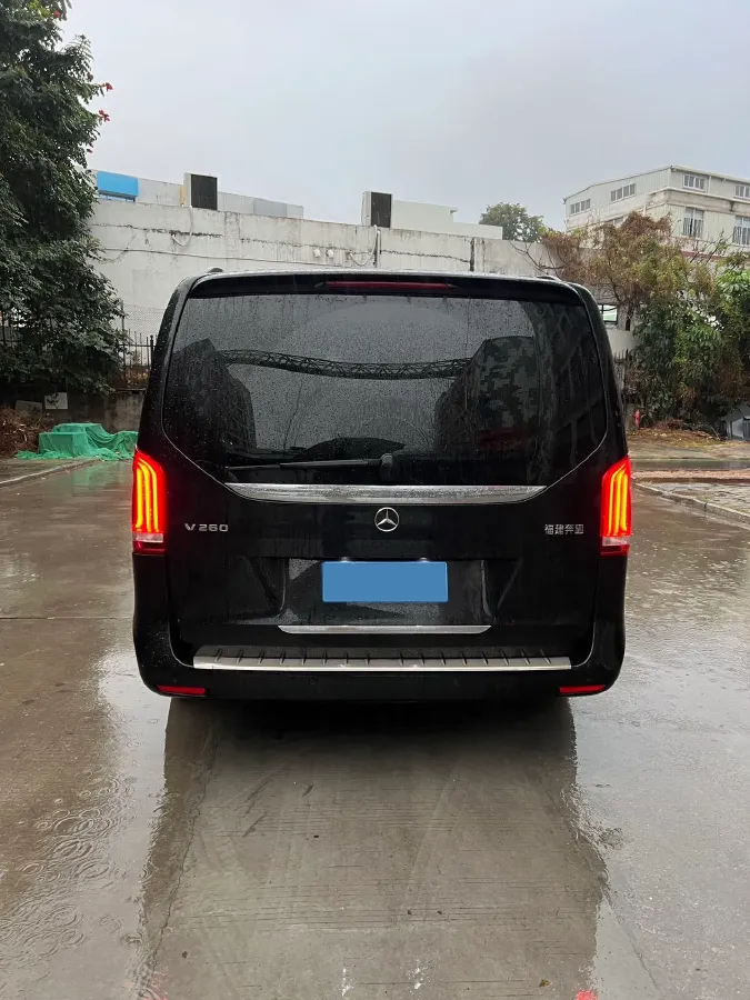 2018 Mercedes-Benz V Class 2.0T 211HP L4 7AT,autocango,china used car exporter,china ev exporter,chinese used car exporter,chinese used ev exporter