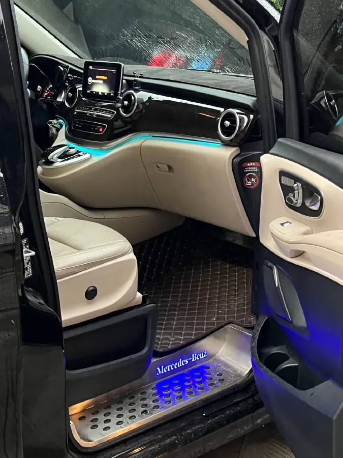 2018 Mercedes-Benz V Class 2.0T 211HP L4 7AT,autocango,china used car exporter,china ev exporter,chinese used car exporter,chinese used ev exporter