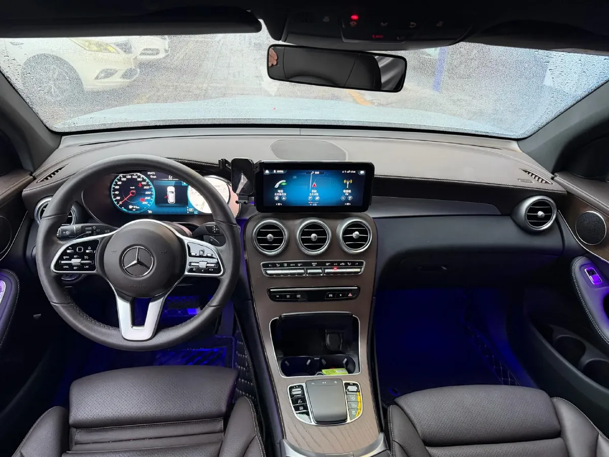 2022 Mercedes-Benz GLC Class 2.0T 258HP L4 9AT,autocango,china used car exporter,china ev exporter,chinese used car exporter,chinese used ev exporter