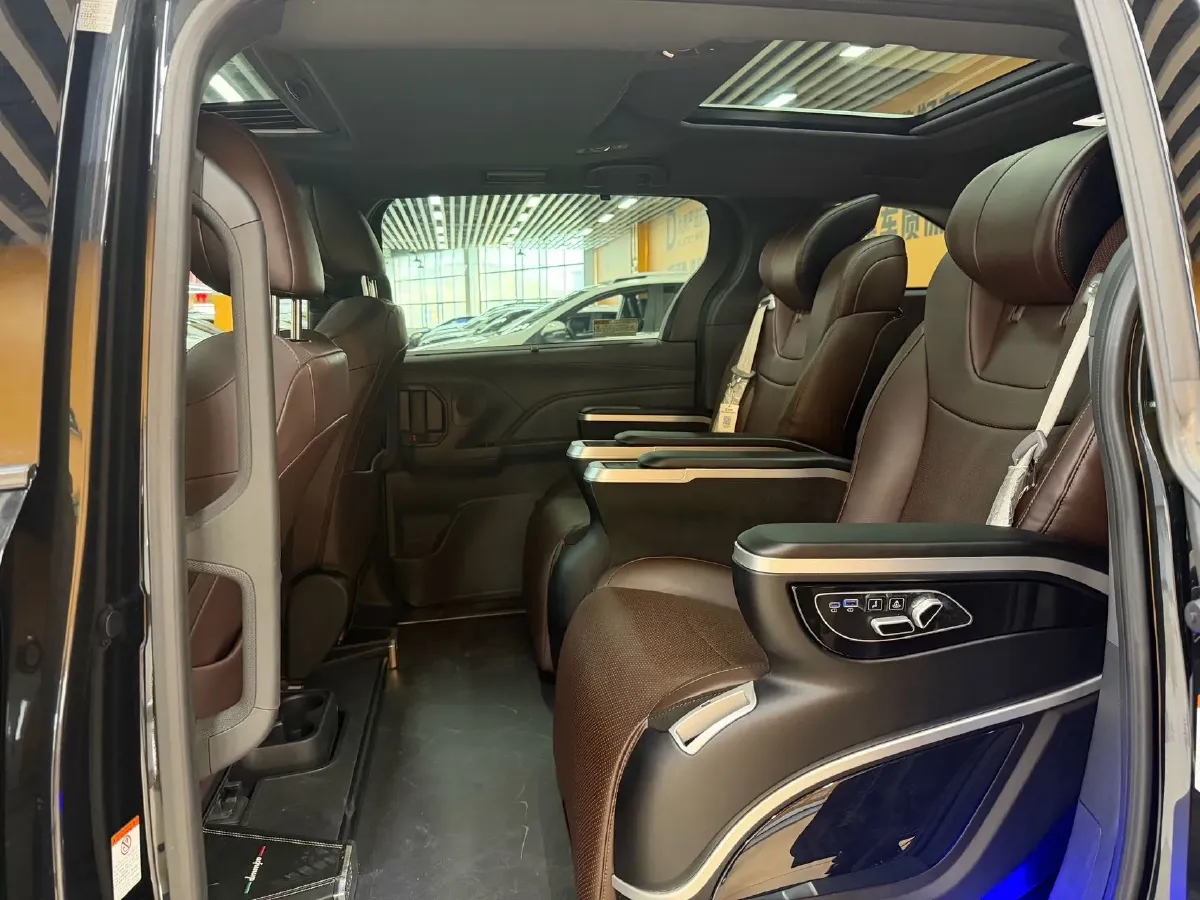 2024 Toyota Granvia 2.5L 189HP L4 E-CVT Hybrid,autocango,china used car exporter,china ev exporter,chinese used car exporter,chinese used ev exporter