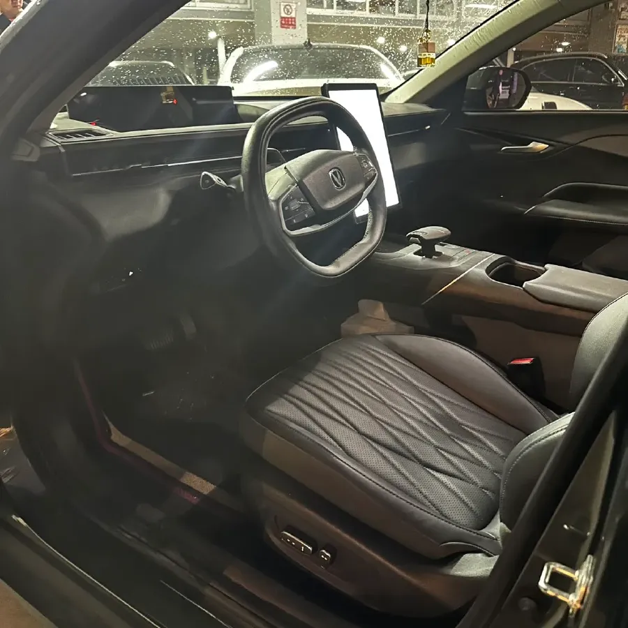 2023 ChangAn Oshan Z6 1.5T 188HP L4 7DCT,autocango,china used car exporter,china ev exporter,chinese used car exporter,chinese used ev exporter