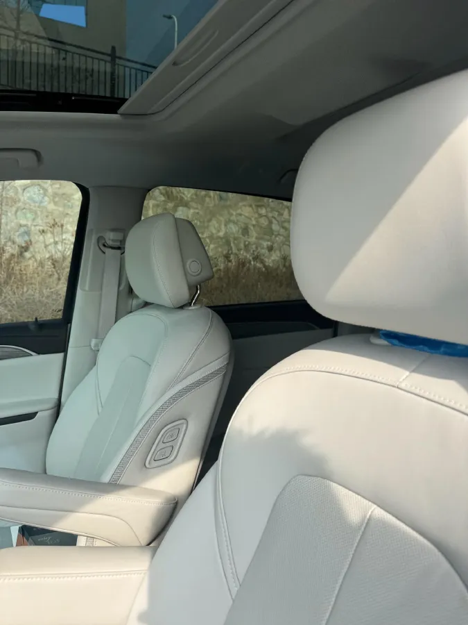 2023 Buick GL8 2.0T 237HP L4 9AT,autocango,china used car exporter,china ev exporter,chinese used car exporter,chinese used ev exporter