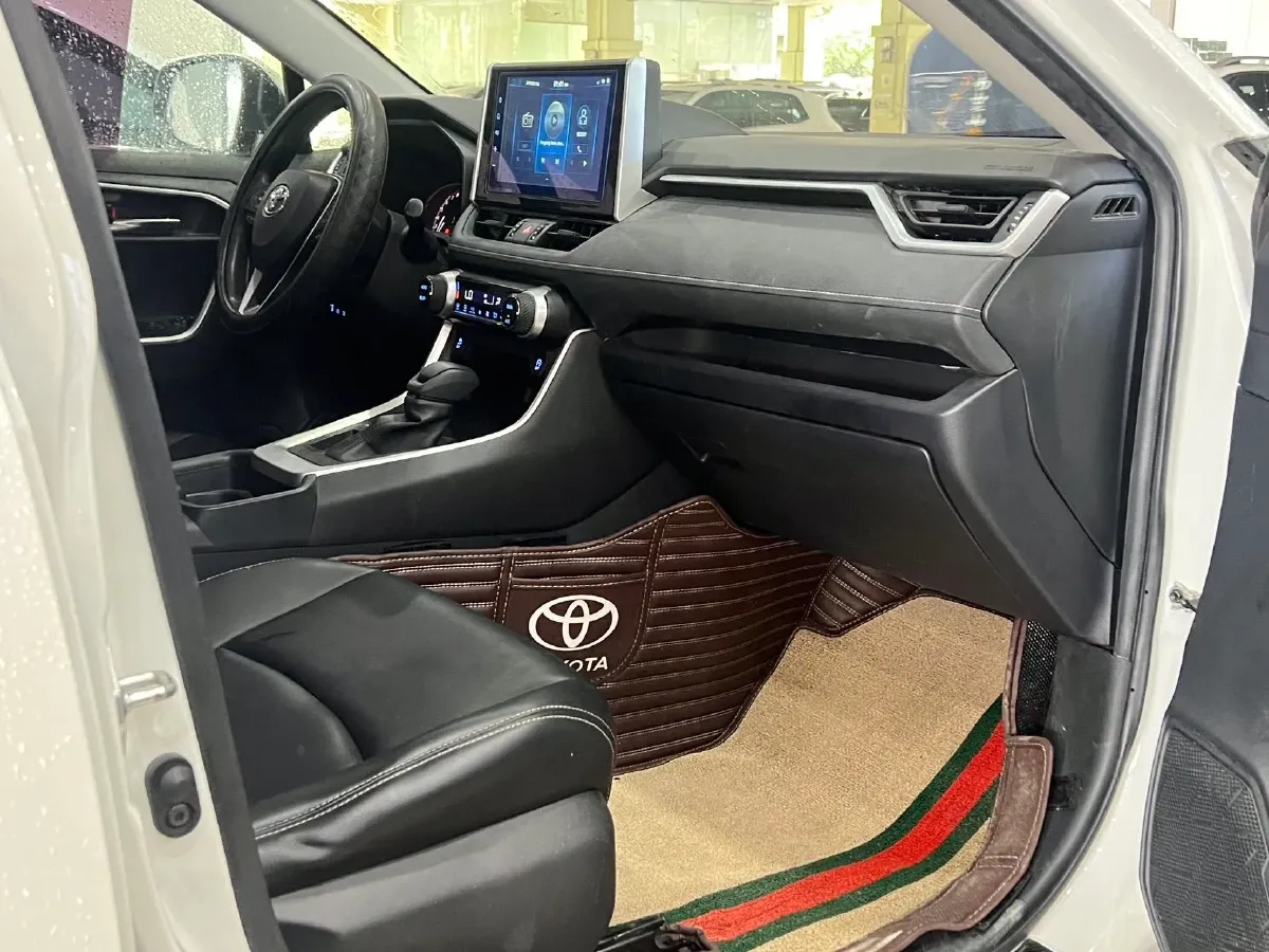2021 Toyota RAV4 2.0L 171HP L4 CVT,autocango,china used car exporter,china ev exporter,chinese used car exporter,chinese used ev exporter