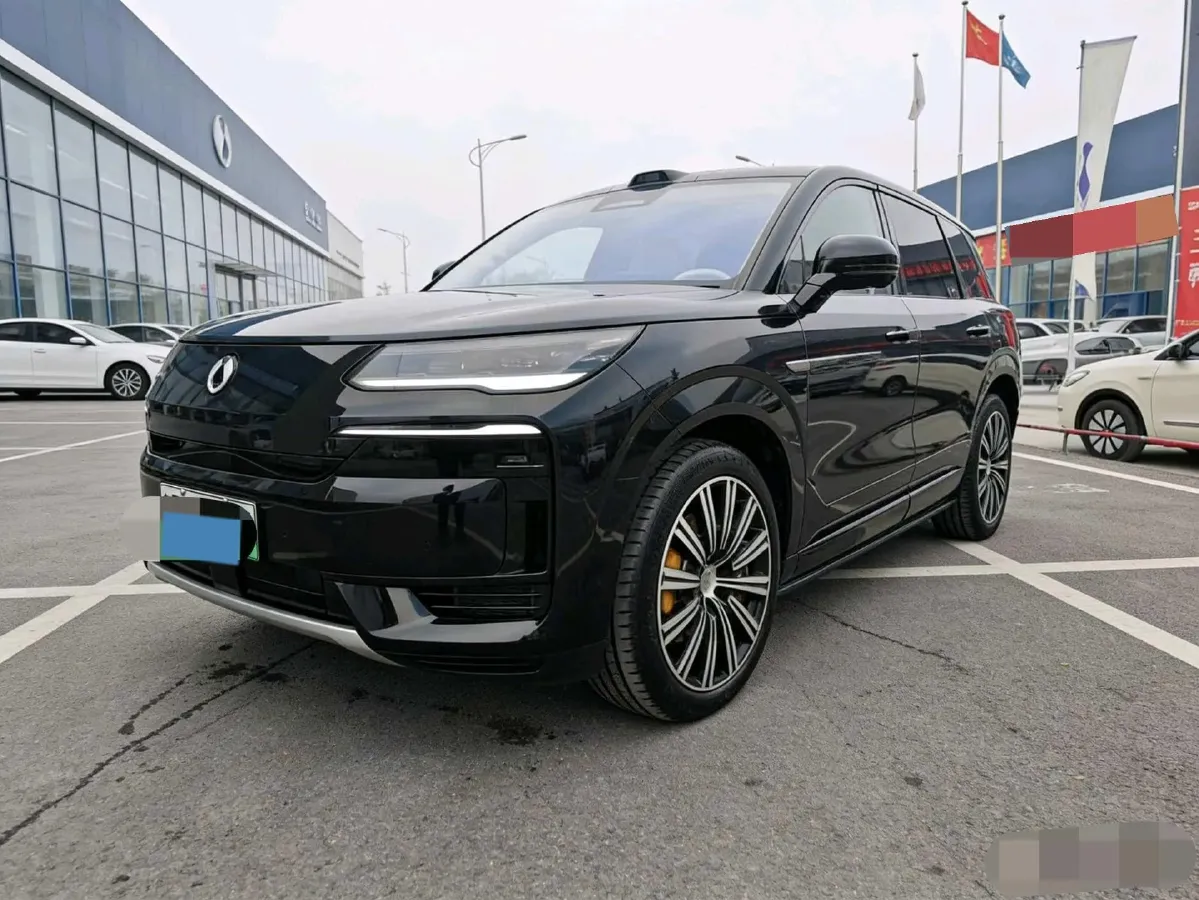 2025 Denza DenzaN9 2.0T 207HP L4 E-CVT PHEV,autocango,china used car exporter,china ev exporter,chinese used car exporter,chinese used ev exporter