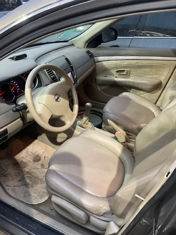 2016 Nissan Sylphy 1.6L 117HP L4 5MT,autocango,china used car exporter,china ev exporter,chinese used car exporter,chinese used ev exporter