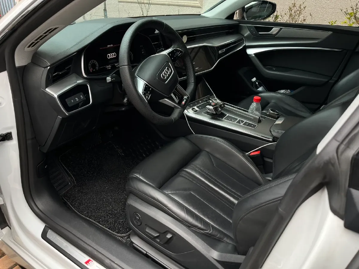 2021 Audi A7 2.0T 245HP L4 7DCT,autocango,china used car exporter,china ev exporter,chinese used car exporter,chinese used ev exporter