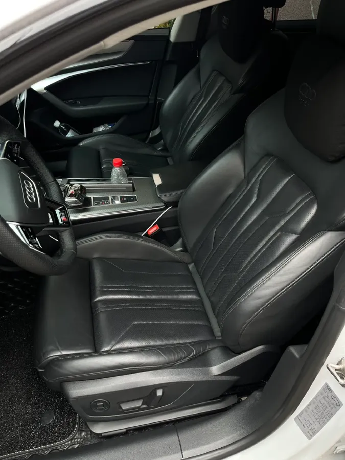 2021 Audi A7 2.0T 245HP L4 7DCT,autocango,china used car exporter,china ev exporter,chinese used car exporter,chinese used ev exporter