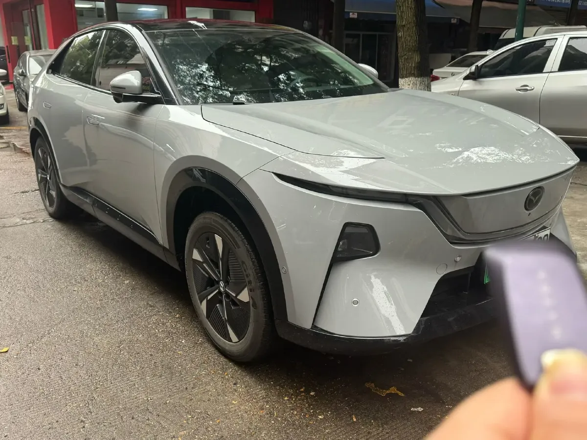 2025 Mazda EZ-60 REEV 98HP REEV,autocango,china used car exporter,china ev exporter,chinese used car exporter,chinese used ev exporter