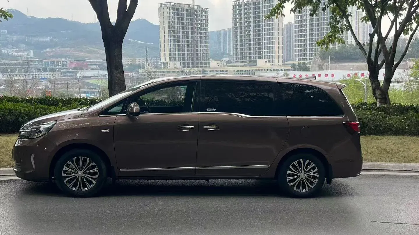 2021 Buick GL8 2.0T 237HP L4 9AT,autocango,china used car exporter,china ev exporter,chinese used car exporter,chinese used ev exporter