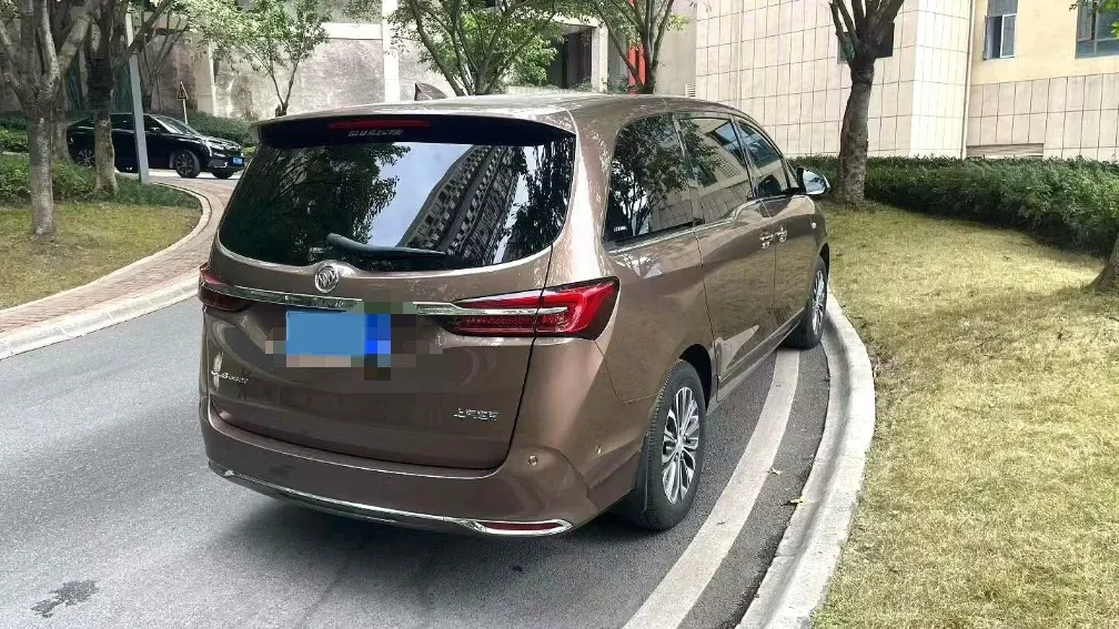 2021 Buick GL8 2.0T 237HP L4 9AT,autocango,china used car exporter,china ev exporter,chinese used car exporter,chinese used ev exporter
