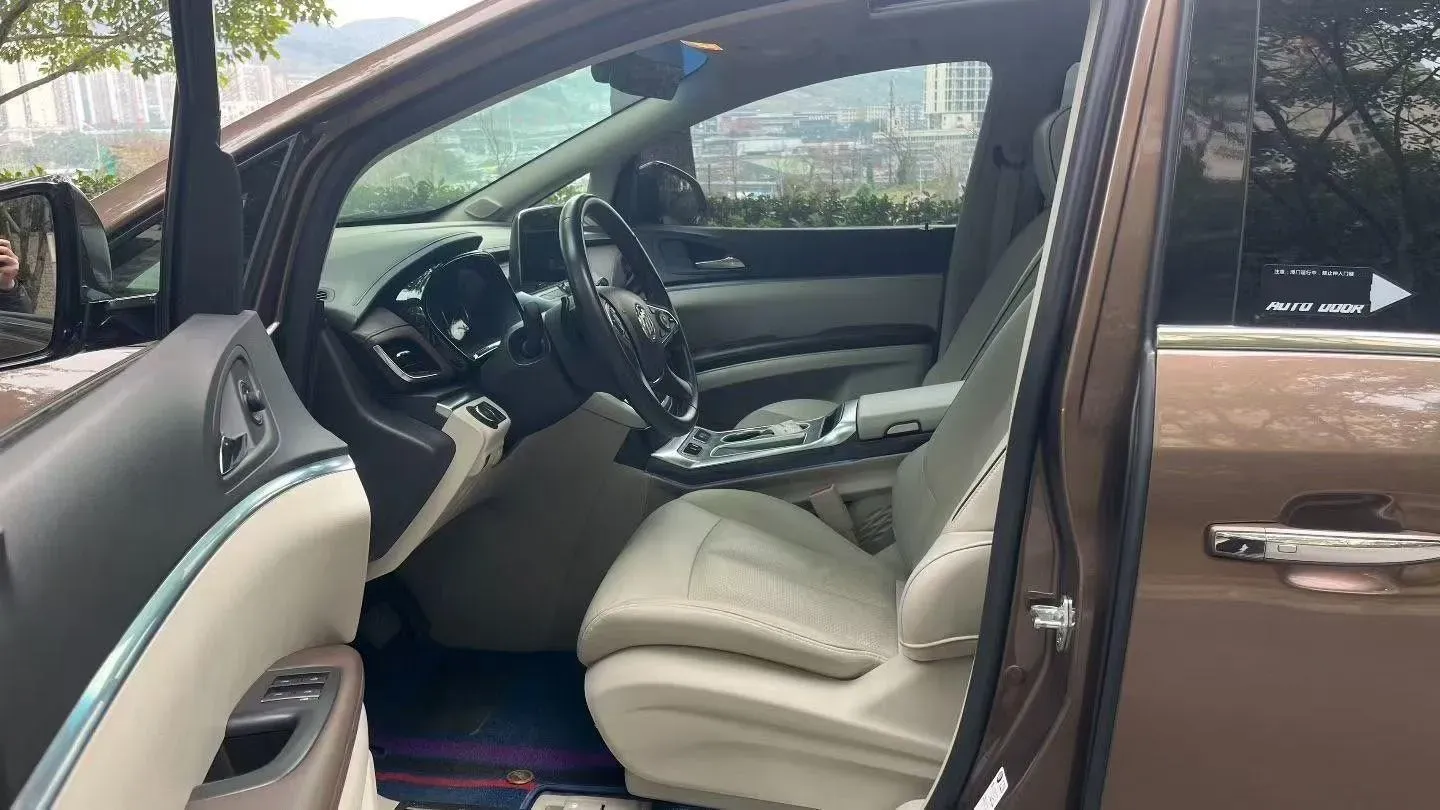 2021 Buick GL8 2.0T 237HP L4 9AT,autocango,china used car exporter,china ev exporter,chinese used car exporter,chinese used ev exporter