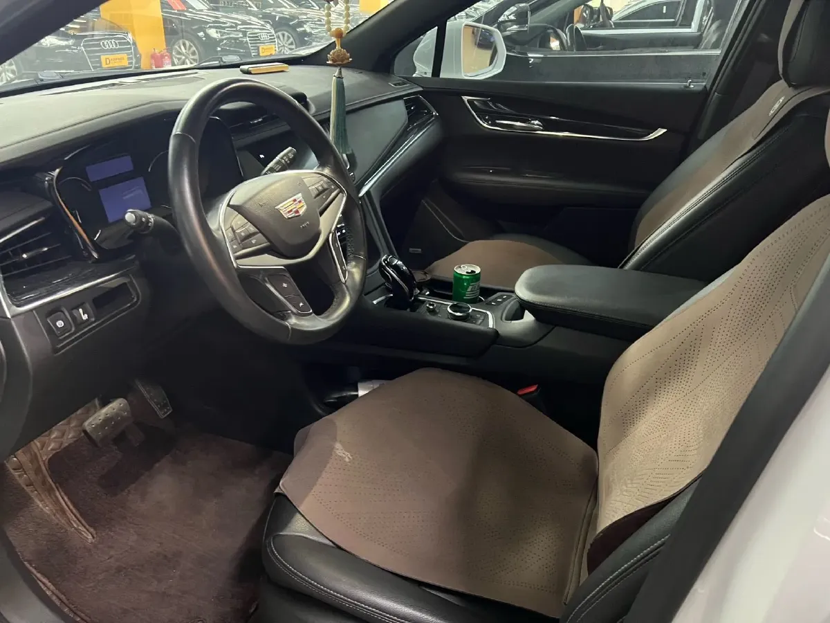2022 Cadillac XT5 2.0T 237HP L4 9AT,autocango,china used car exporter,china ev exporter,chinese used car exporter,chinese used ev exporter